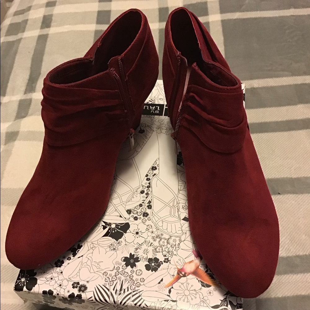WOMEN SUPER SUEDE RED ANKLE BOOTS SZ 11